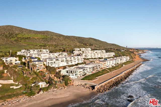 11942 Whitewater Lane, Malibu, CA 90265