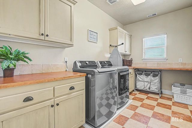 8751 W Rioja St, Star, ID 83669