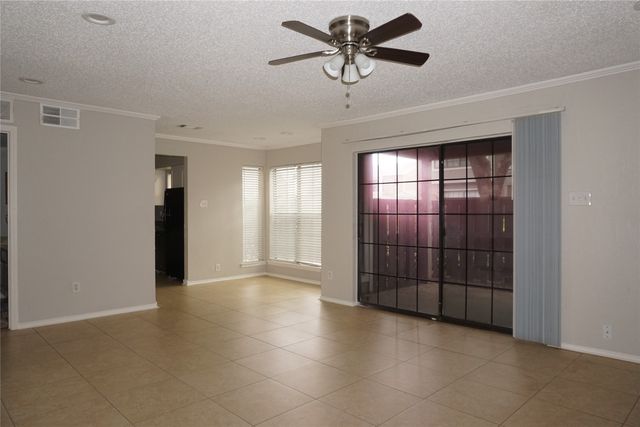2728 Copper Creek Drive 107, Arlington, TX 76006