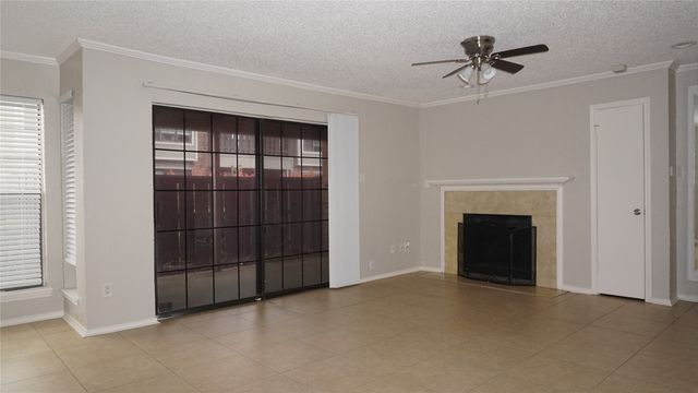 2728 Copper Creek Drive 107, Arlington, TX 76006
