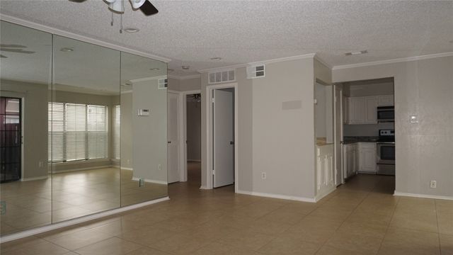 2728 Copper Creek Drive 107, Arlington, TX 76006