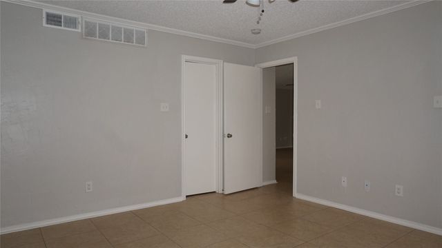 2728 Copper Creek Drive 107, Arlington, TX 76006