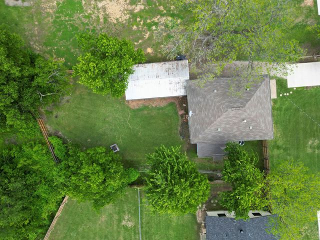 132 W King Street, Burleson, TX 76028