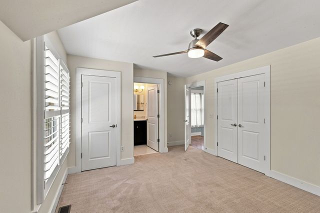 359 Sylvan Park Ln, Nashville, TN 37209