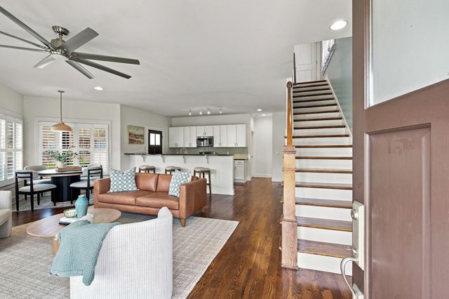 359 Sylvan Park Ln, Nashville, TN 37209