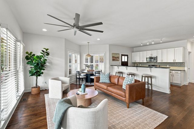 359 Sylvan Park Ln, Nashville, TN 37209