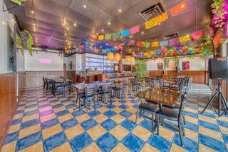 Restaurant and Bar For Sale On N Pine Island Road In Tamarac/Sunrise, Tamarac, FL 33351