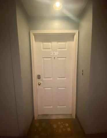 2209 S Braeswood Boulevard 33F, Houston, TX 77030