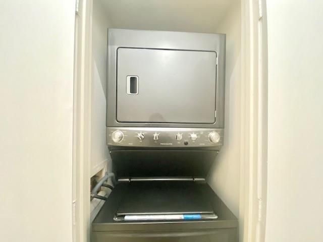 2209 S Braeswood Boulevard 33F, Houston, TX 77030