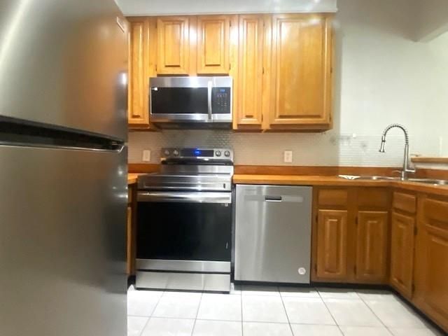 2209 S Braeswood Boulevard 33F, Houston, TX 77030