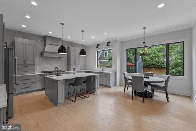 414 N MONROE ST, Arlington, VA 22201
