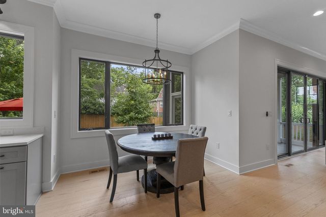 414 N MONROE ST, Arlington, VA 22201