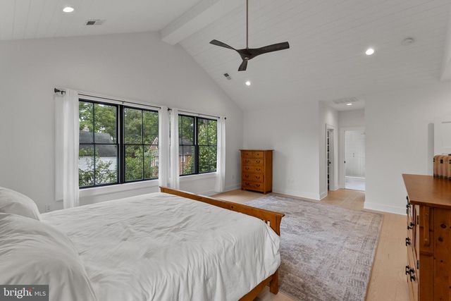 414 N MONROE ST, Arlington, VA 22201