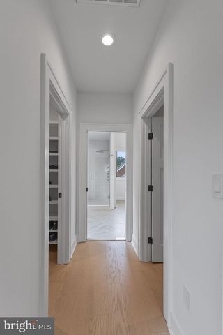414 N MONROE ST, Arlington, VA 22201