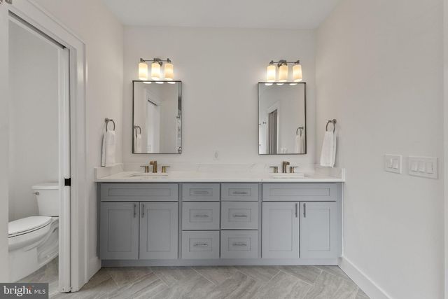 414 N MONROE ST, Arlington, VA 22201