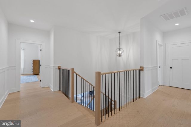 414 N MONROE ST, Arlington, VA 22201