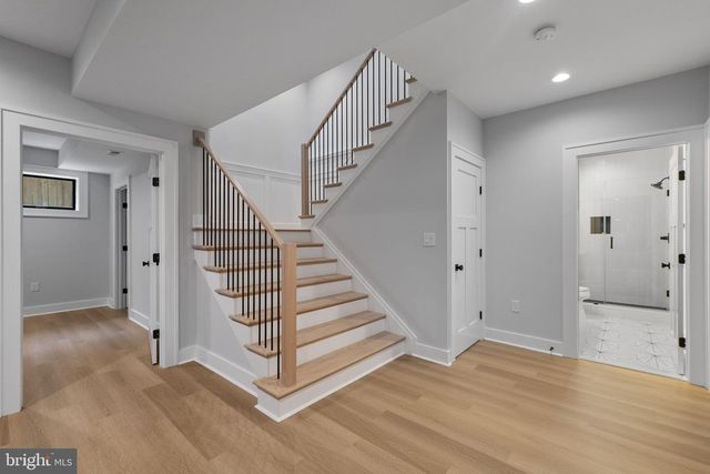414 N MONROE ST, Arlington, VA 22201
