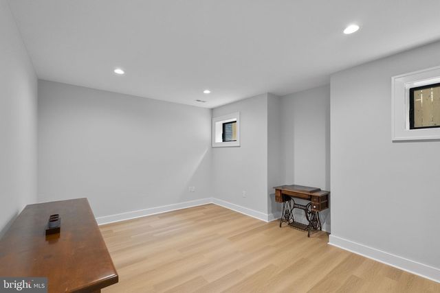 414 N MONROE ST, Arlington, VA 22201