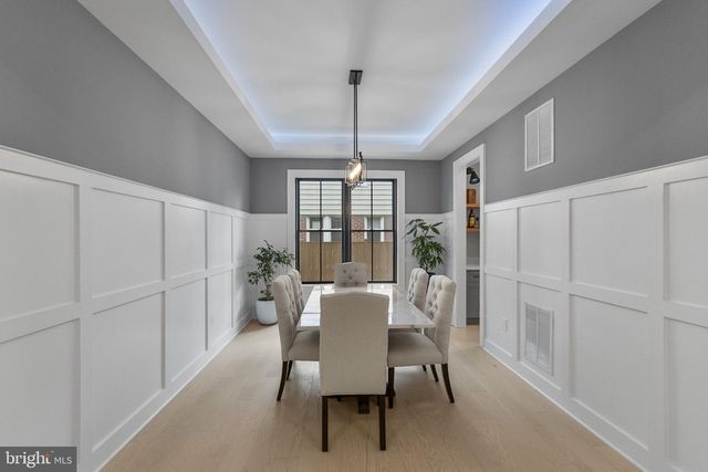 414 N MONROE ST, Arlington, VA 22201