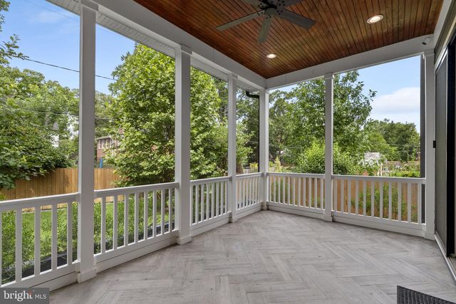 414 N MONROE ST, Arlington, VA 22201