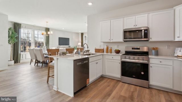 179 DELHAAS CIR, Bristol, PA 19007