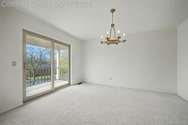 29676 Middlebelt Road 2202, Farmington Hills, MI 48334