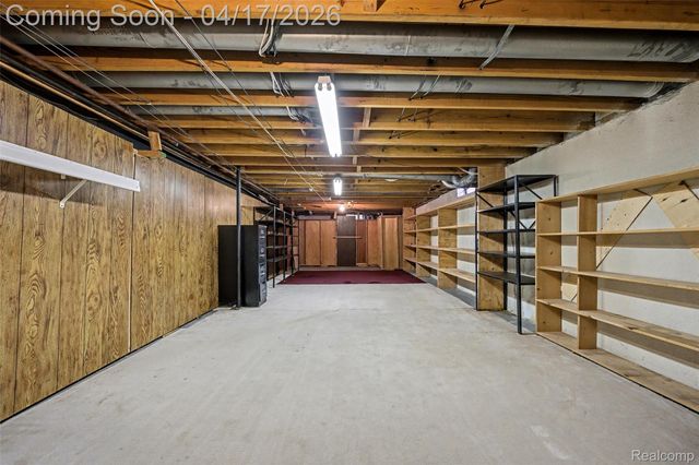 29676 Middlebelt Road 2202, Farmington Hills, MI 48334