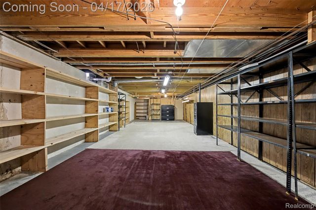 29676 Middlebelt Road 2202, Farmington Hills, MI 48334
