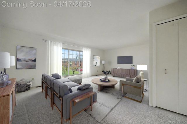 29676 Middlebelt Road 2202, Farmington Hills, MI 48334