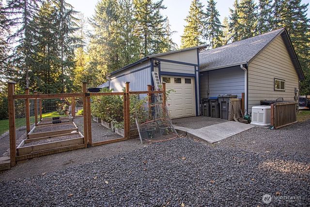 2213 NW Mountain View Road, Silverdale, WA 98383