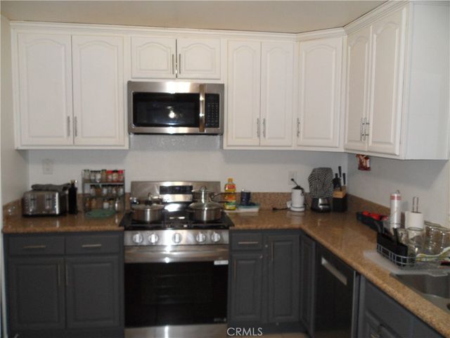 9384 Kempster Avenue, Fontana, CA 92335