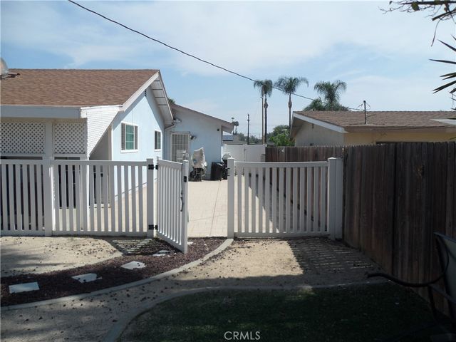 9384 Kempster Avenue, Fontana, CA 92335