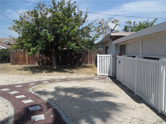 9384 Kempster Avenue, Fontana, CA 92335