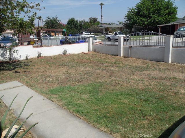 9384 Kempster Avenue, Fontana, CA 92335