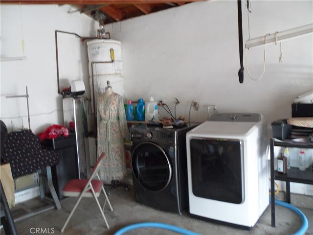 9384 Kempster Avenue, Fontana, CA 92335