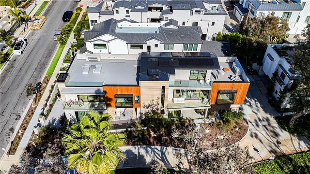 2910 Bayside, Corona Del Mar (newport Beach), CA 92625