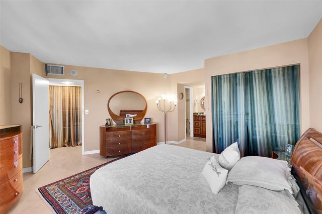 1200 Hibiscus Avenue PH 3, Pompano Beach, FL 33062