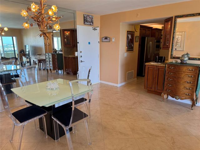 1200 Hibiscus Avenue PH 3, Pompano Beach, FL 33062