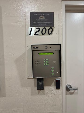 1200 Hibiscus Avenue PH 3, Pompano Beach, FL 33062