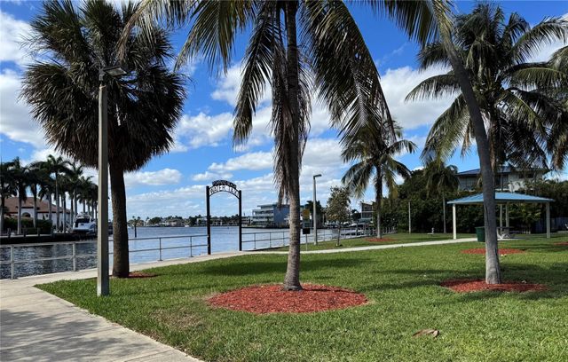 1200 Hibiscus Avenue PH 3, Pompano Beach, FL 33062