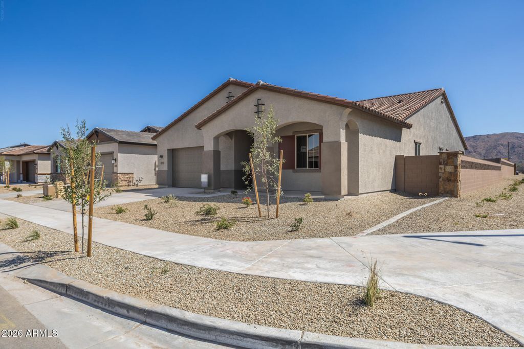 22231 W TONOPAH Drive, Surprise, AZ 85387 — photo 4
