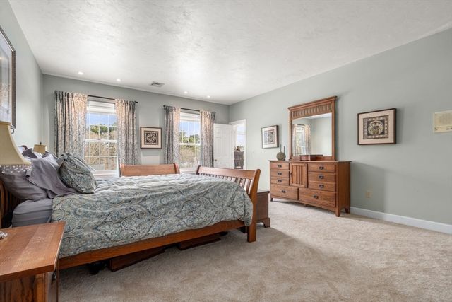 32 Cider Hill Lane, Sherborn, MA 01770