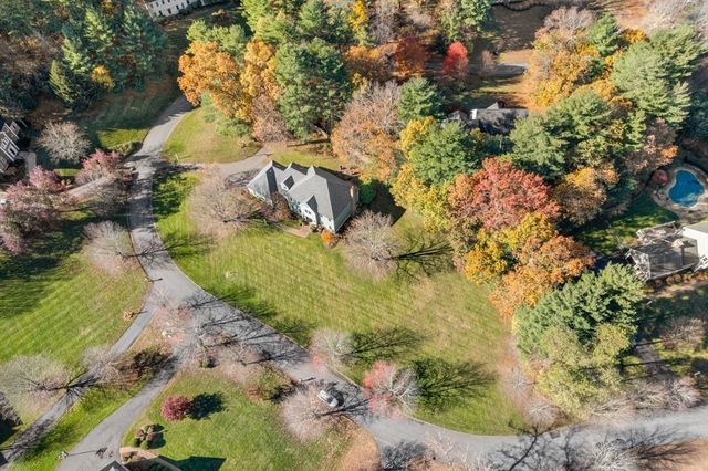 32 Cider Hill Lane, Sherborn, MA 01770