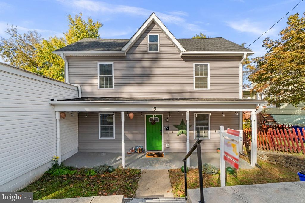 9 9TH AVE, Brunswick, MD 21716