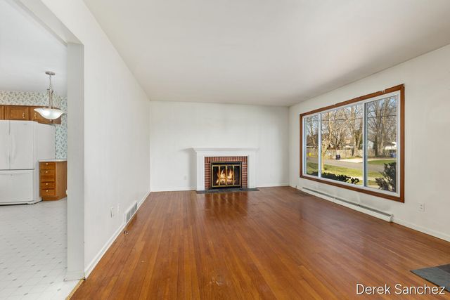 1702 Stilesgate Street Se, City Of Grand Rapids, MI 49508