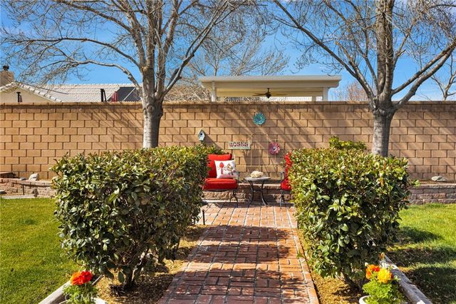 12574 Sarsi Court, Apple Valley, CA 92308