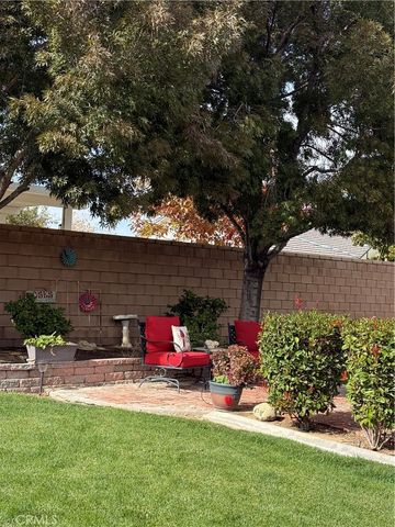 12574 Sarsi Court, Apple Valley, CA 92308