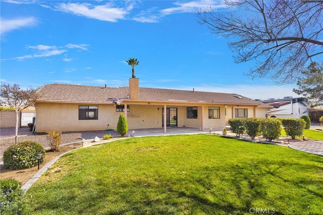 12574 Sarsi Court, Apple Valley, CA 92308