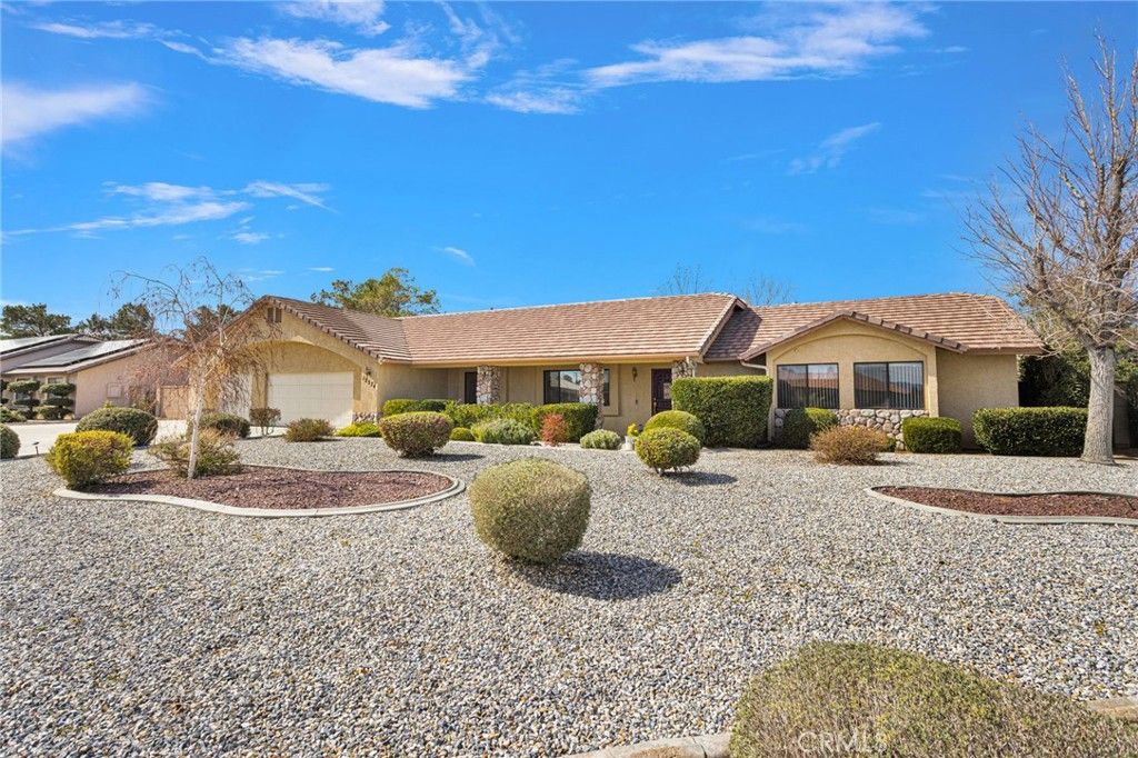12574 Sarsi Court, Apple Valley, CA 92308