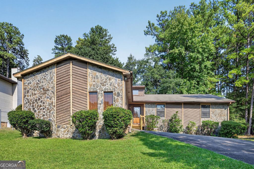 5805 Vernier Drive SW, Atlanta, GA 30349 — photo 2